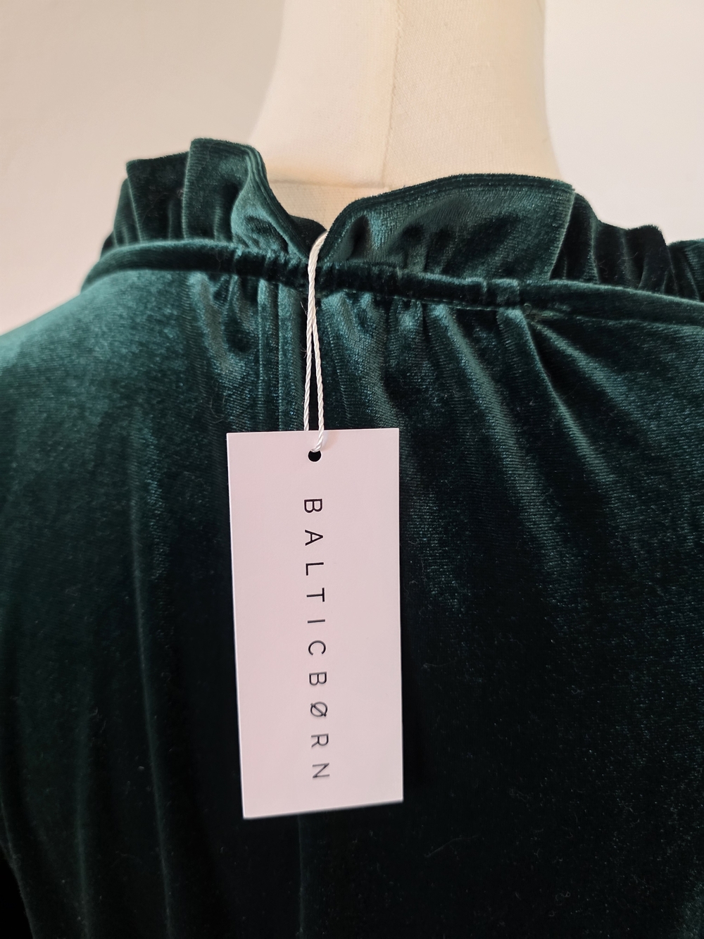 Baltic Born Emerald Green Velvet Long Sleeve Midi Dress - Picture 6 of 7